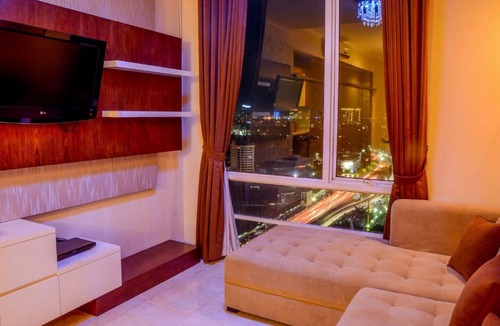 Senayan Apartment | Modern 2 BR Apartment @ FX Residence with City View By Travelio