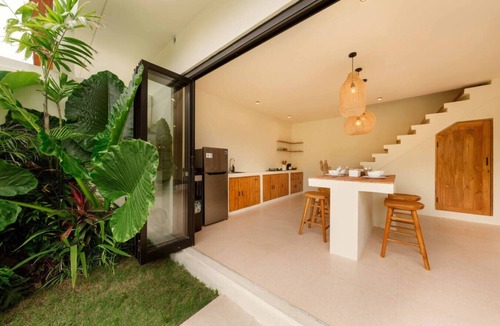 Jimbaran Villa | Modern 2BR Oasis with Pool in Balangan