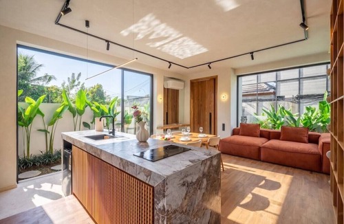 Ubud City-Centre House | Modern 2BR Villa in Ubud w Pool, Patio & Garden