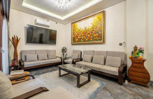 Sanur Villa | Modern 5BR Luxury Villa with Pool & Rooftop - 100m from Sanur Beach