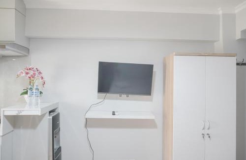 Kebagusan Apartment | Modern and Restful Studio at Kebagusan City Apartment By Travelio