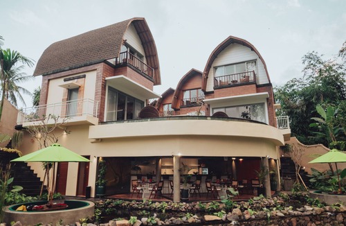Mas Villa | Modern Balinese architecture design villa in Ubud