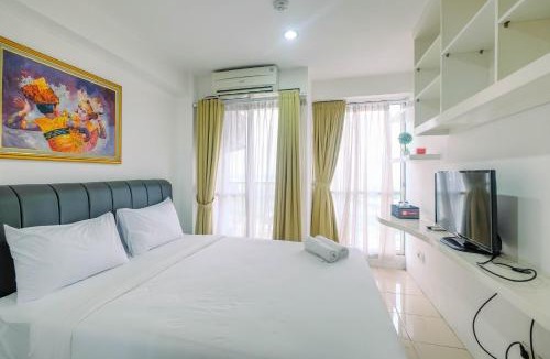Kayu Putih Apartment | Modern Studio at Tifolia Apartment By Travelio