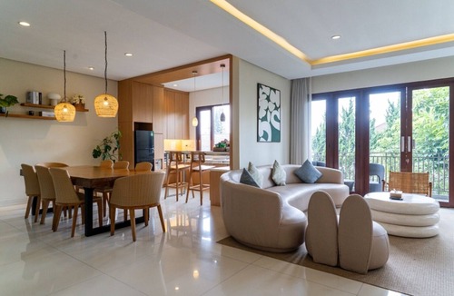 Bandung Villa | Morning Breeze City View 5Br Heated Pool Billiard
