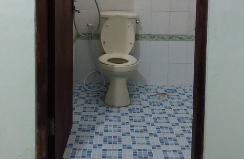 Teuku Umar Hostel | Morotai Camp - Bed in 4 Bed Mixed Dorm W.Fan