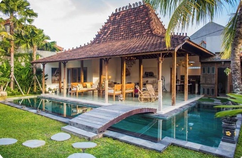 Banjar Semer House | MUNAROSE ESTATE