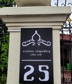 Solo City Centre Bed & Breakfast | Ndalem Srigading Villa Solo