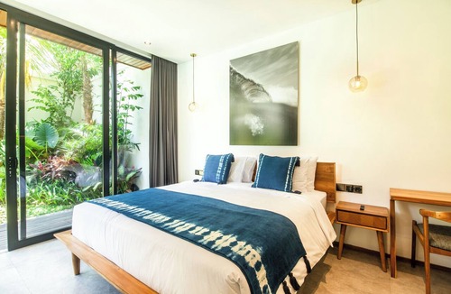Pererenan Villa | New 4BR Villa 200m to the beach Canggu