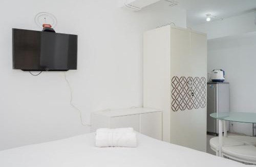 South Tangerang Apartment | New and Simply Studio at Urbantown Serpong Apartment By Travelio