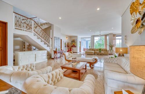 Pecatu Villa | NEWLY BUILT Grand 4bd Villa in Uluwatu with OceanView