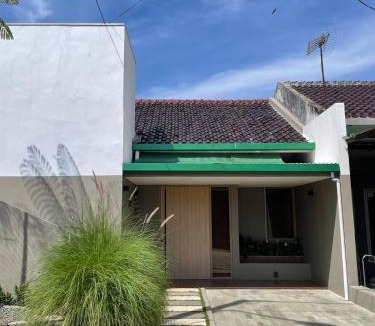 Tasikmalaya Villa | Ngumbara House