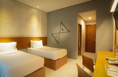 Megamendung Hotel | NITE & DAY MDC Gadog