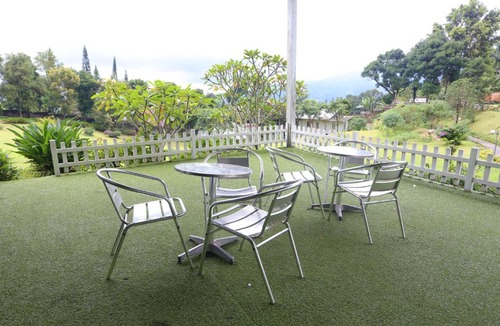 Ciloto House | Nusantara Bunga By Reccoma