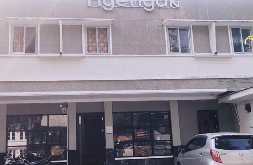 Bendungan Hilir Hotel | Nyenyak Senayan Benhil
