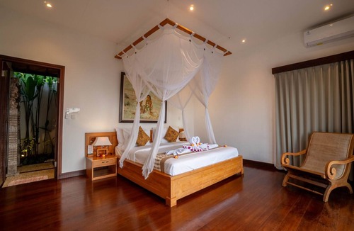Kayu Putih Villa | Ocean and Jungle Views Soaking Bathtub Lovina