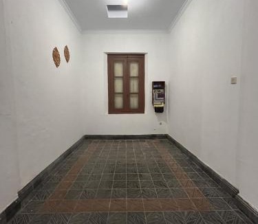 Central Yogyakarta House | Omah Kuwitan, Traditional Java Home & Hospitality