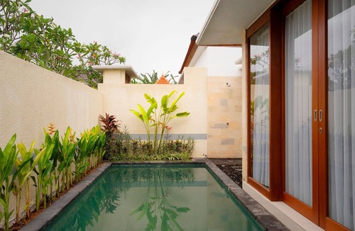 Dewi Sri Villa | One Bedroom Luxury villa and spa with private swimming pool and kitchen