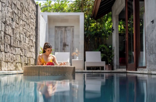 Kerobokan Villa | One Bedroom Private Villa in Central Seminyaknn