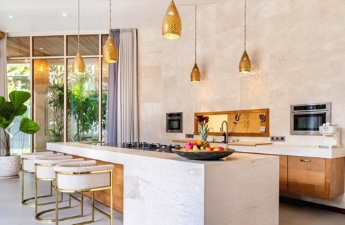 Pererenan House | Opulent luxury 5-bedroom house in fantastic Pererenan with AC