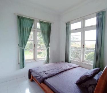 Cipanas Villa | Orange Blossome Villa Puncak Resort