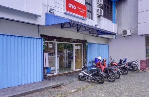 Kebayoran Lama Hotel | OYO 582 Wisma Bungur Syariah