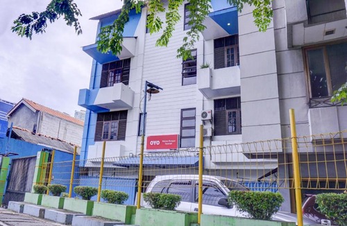 Kebayoran Lama Hotel | OYO 582 Wisma Bungur Syariah