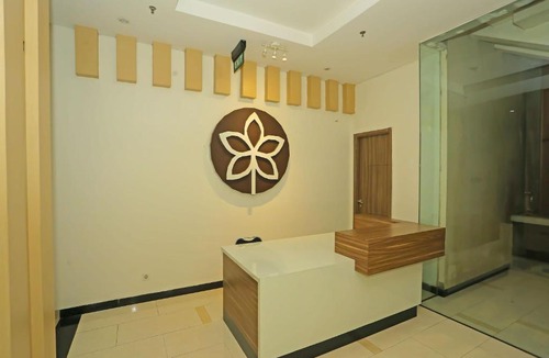 East Jakarta Hotel | OYO 91734 Bp Room