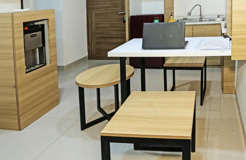 Pekayon Jaya Hotel | OYO 91809 Mushroom Grand Kamala Mrs Sewa