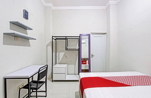 Klaten Selatan Hotel | OYO 92757 Ndalem Pusponyidro Syariah