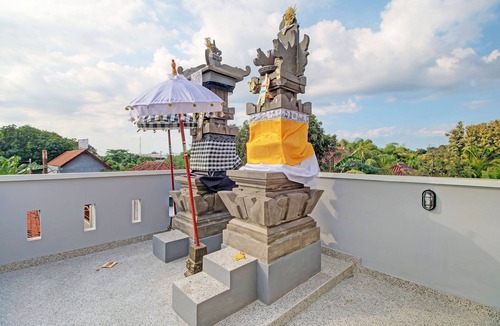 Perean Tengah Hotel | OYO 92952 Nirmala Guest House