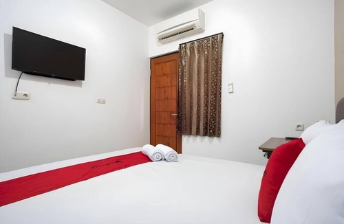 Serpong Hotel | OYO 94735 RD Near Eka Hospital Bsd City