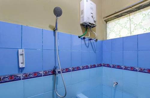 Kejajar Hotel | OYO 94841 Alodia Homestay Family