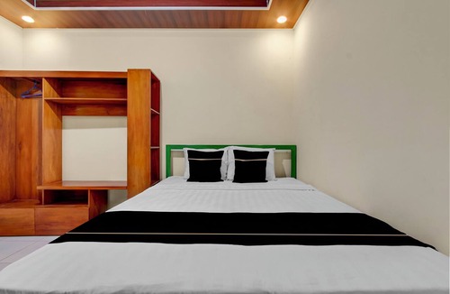 Magelang Hotel | OYO 95019 Jeppi Homestay