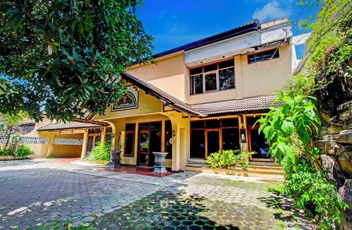 Garut Hotel | OYO 95023 Hotel Alamanda Garut