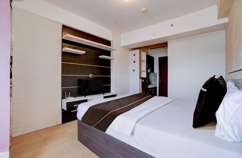 Gunung Putri Hotel | OYO 95090 Elzirooms Gunung Putri