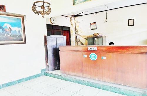 Semarang Utara Hotel | OYO 95141 Tanjung Mas Hotel