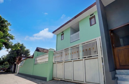 Pasuruan Hotel | OYO 95293 Citra Homestay Syariah