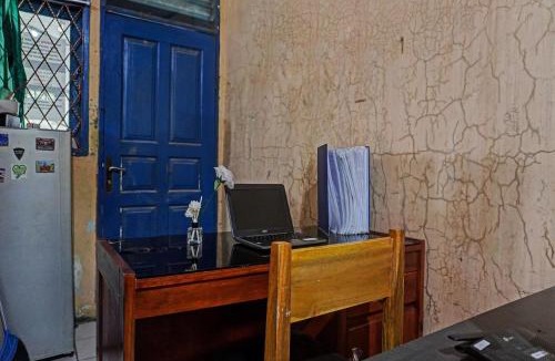 Karawang Timur Hotel | OYO Life 92684 Kost Mutiara Nirwana