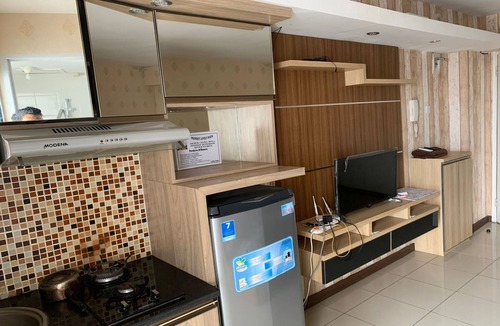 Depok Hotel | OYO Life 93374 Andira Inn