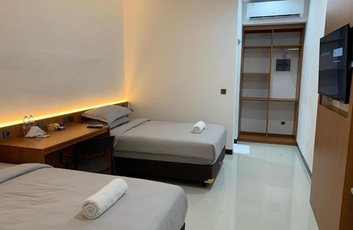 Sekongkang Hotel | Passifika Hotel Maluk