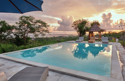 Sampalan Hotel | Plumeria NP