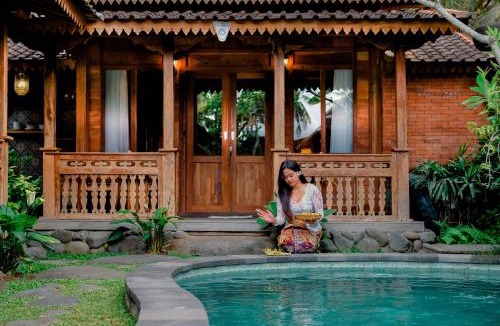 Pengosekan House | Pondok Kayu Batu