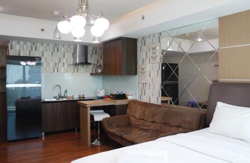 Pasirkaliki Apartment | Premium Studio Room @ Tamansari La Grande Apartment By Travelio