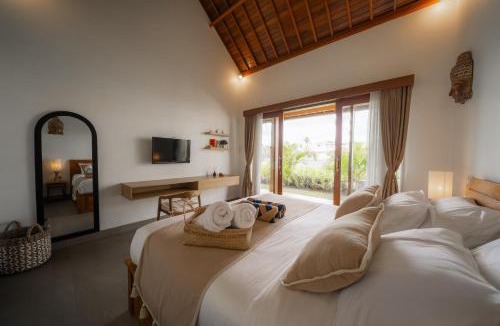 Cemagi Villa | Private Pool, Rice Fields, 2 BR Villa Near Canggu