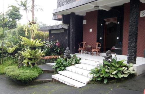 Selat House | Puri Agung Inn
