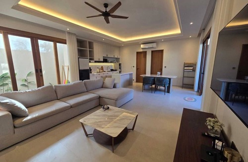 Sanur Villa | Quiet Contemporary Hideaway, Moments from Icon Mall and Beach