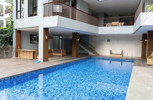 Bandung Villa | Radiance Hill View 10BR Villa with a Private heated swimming Pool