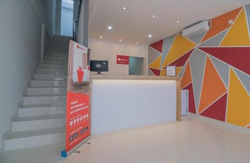 Citaringgul House | RedDoorz Apartment @ Sentul Tower