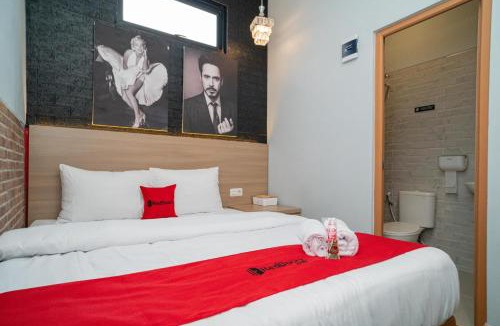 Bogor Hotel | RedDoorz at Golden Averis Cibuluh Bogor