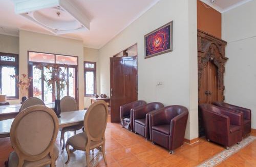 Turangga Hotel | RedDoorz at Hotel Lodaya Bandung